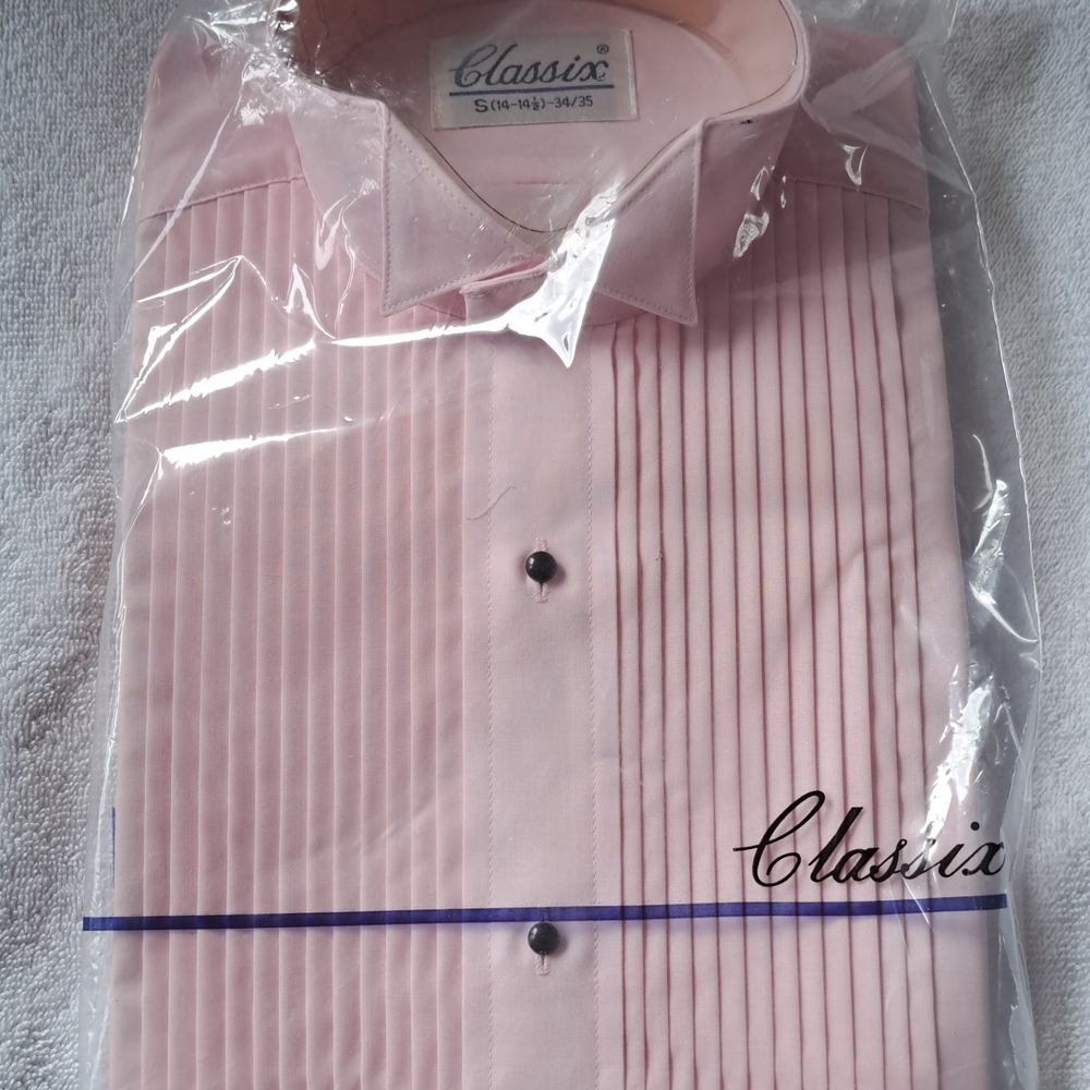 Classic Light Pink Men's Dress Shirt
